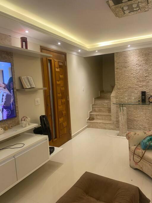 Casa Recem Reformada Com Piscina E Espaco Gourmet
